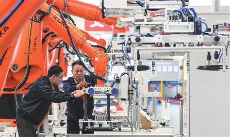 Intelligent manufacturing sector on the rise in Qingdao.
